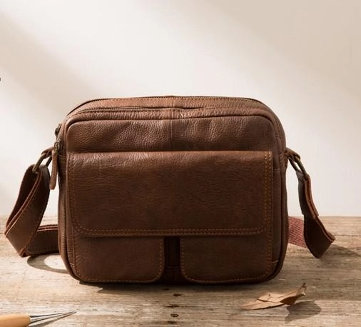 Cool Small Leather Mens Messengers Bag Shoulder Bag for Men Daily Travel