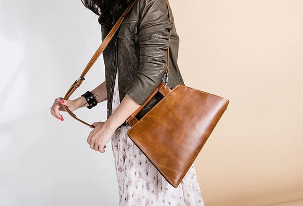 Functional Detail Modern Spirit Genuine Leather Handmade Wooden Handbag Bag Shoulder Bag Purse For Women