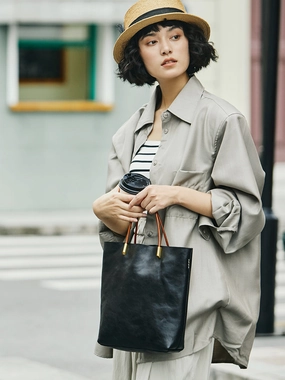 Elegant Workwear Choice Minimalist Vintage  Cowhide Leather Bucket Bag,  HandmadeTote Shoulder Bag for Women, Elegant Everyday & Wedding Purse