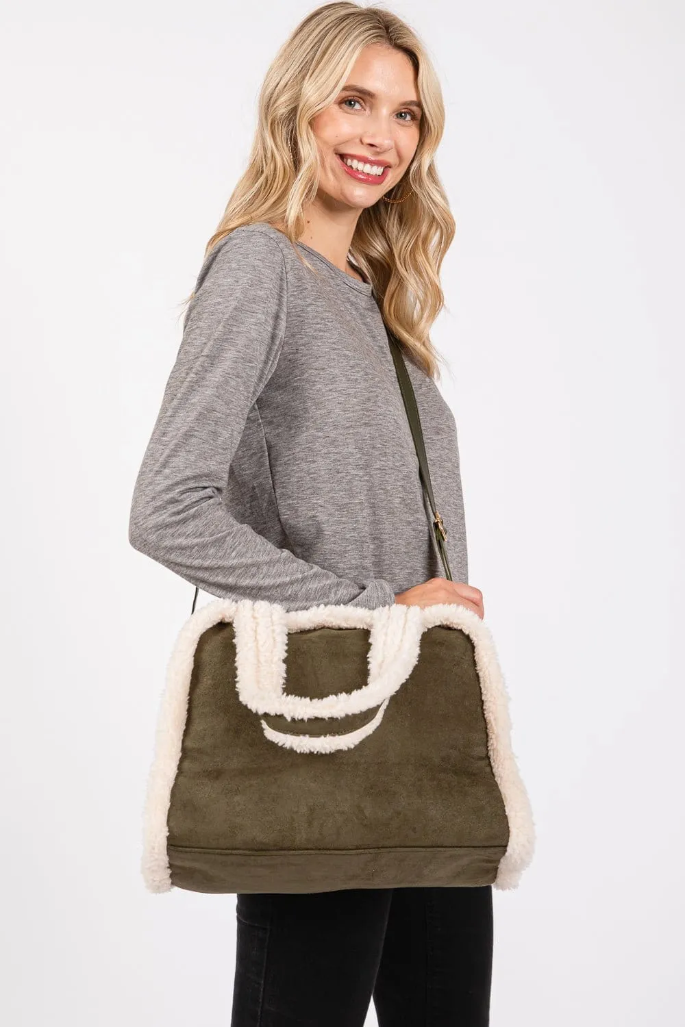 MB0260 Fleece Trimmed Tote/Crossbody Bag A bag that provides just the right amount of storage without feeling bulky