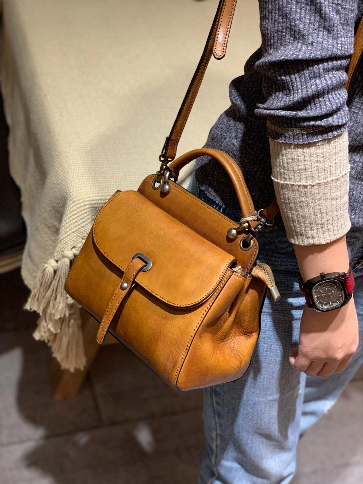 Vintage Red Ladies Leather Square Satchel Handbag Purse Brown SHoulder Bag Side Bag for WOmen Stylish Comfort