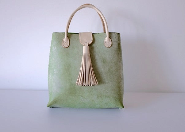 Handmade Leather Womens Handbag Shoulder Bag Crossbody Purse Tassels for Women Practical Choice Day Tripper