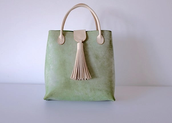 Handmade Leather Womens Handbag Shoulder Bag Crossbody Purse Tassels for Women Chic Texture Light Travel