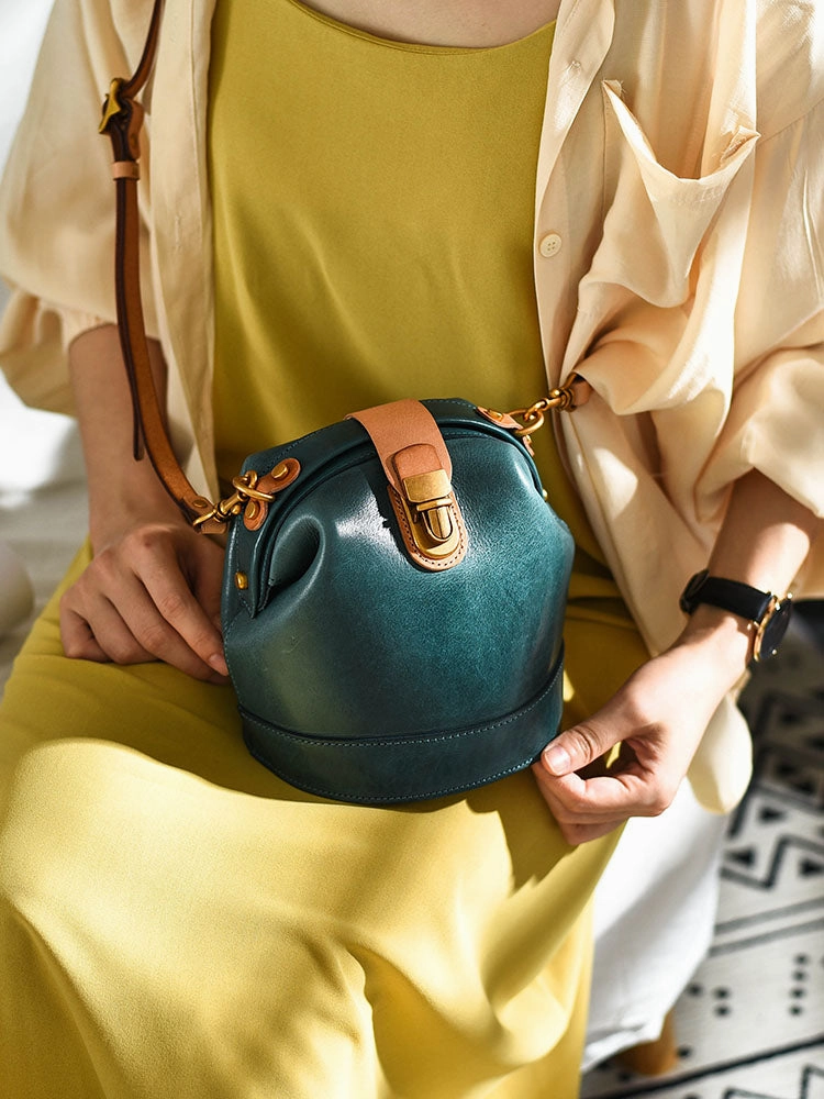 Elegant Outfit Handmade Womens Blue Leather Doctor Bucket Shoulder Purses Blue Doctor Crossbody Purse for Women