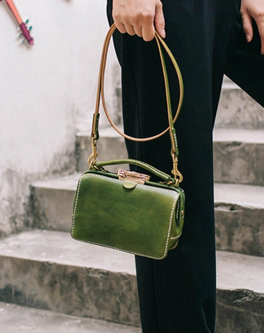 Handmade Womens Green Leather Doctor Handbag Purse Small Side Bag Doctor Bags for Women Modern everyday carrier