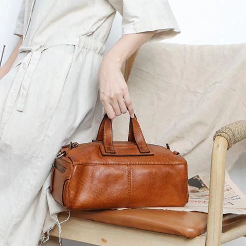 Fashion Statement Brown Women's Leather Doctor Tool Handbag Doctor Red Shoulder Purse for Ladies