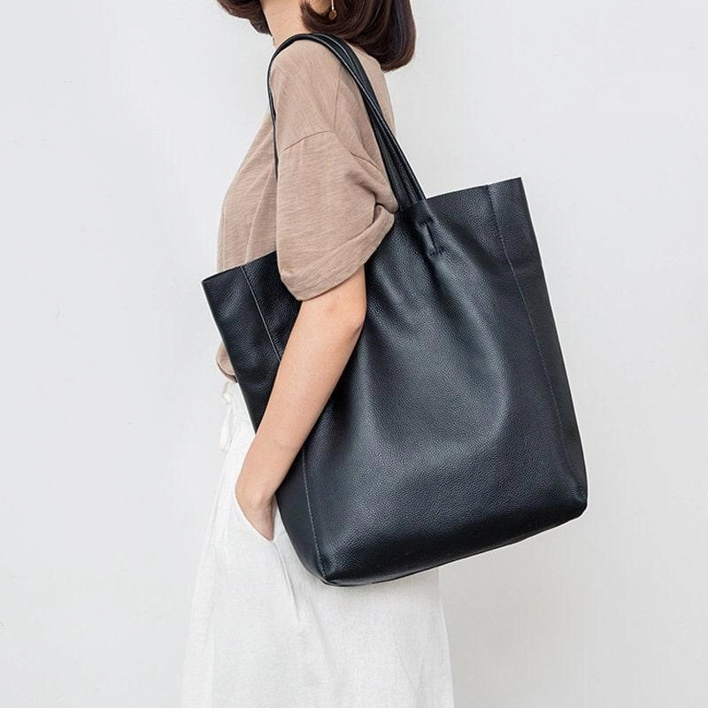Minimalist Leather Tote Bag, Classic Leather Tote, Everyday Use Tote Bag, Laptop Work Student Bag, Leather Shoulder Bag, Mother??s Day Gift Boho chic Outdoor Tote