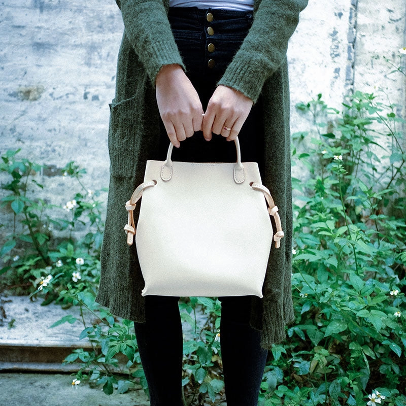 Handmade Leather Beige Womens Handbag Bucket Purse Barrel Bag for Women Versatile designer tote