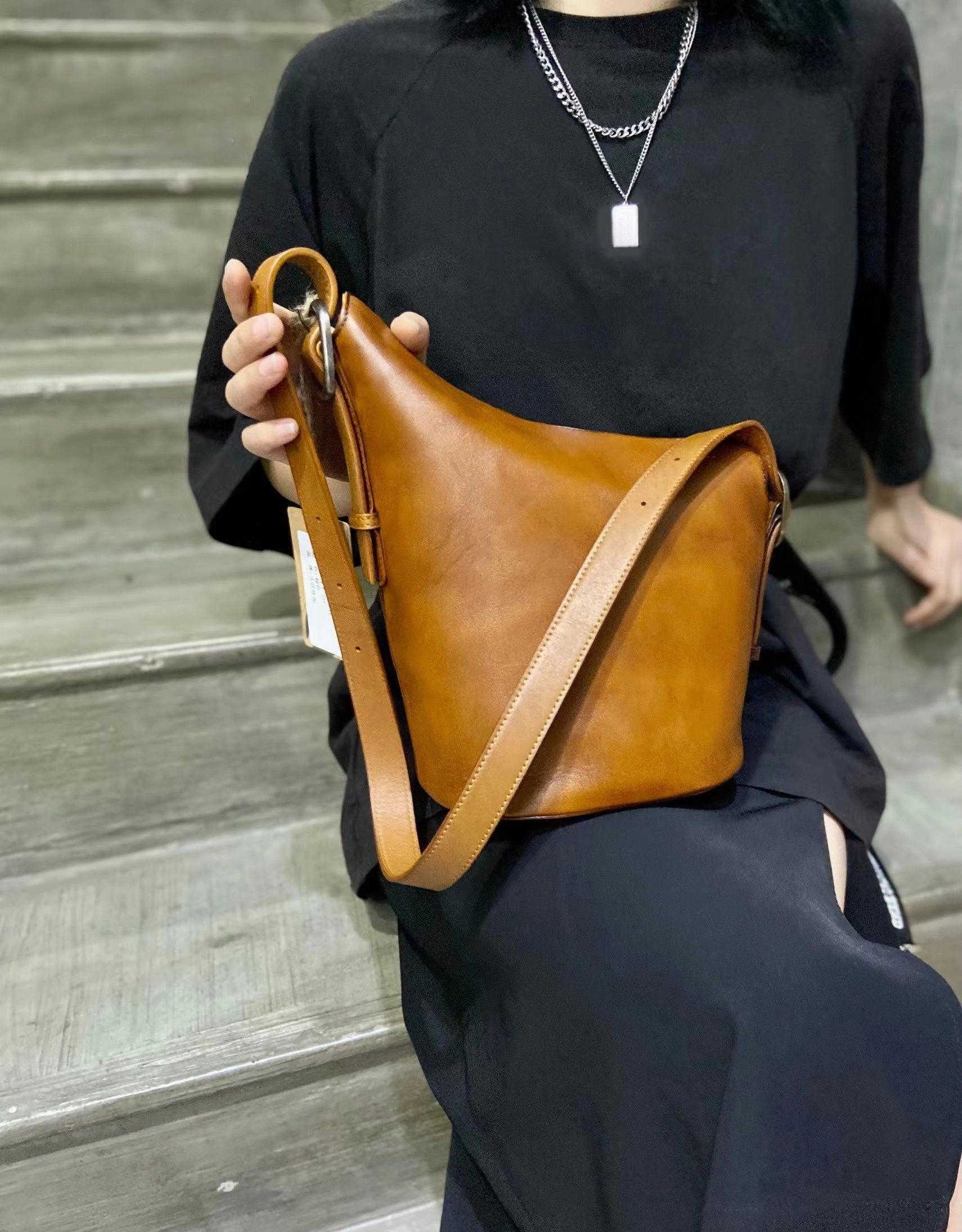 Italian Top Grain Leather Bucket Bag,  Handcrafted High-End Genuine Leather Shoulder Purse, Women Bucket Crossbody, Tan, Green, Coffee, Red Classic Versatile Piece Versatile purse
