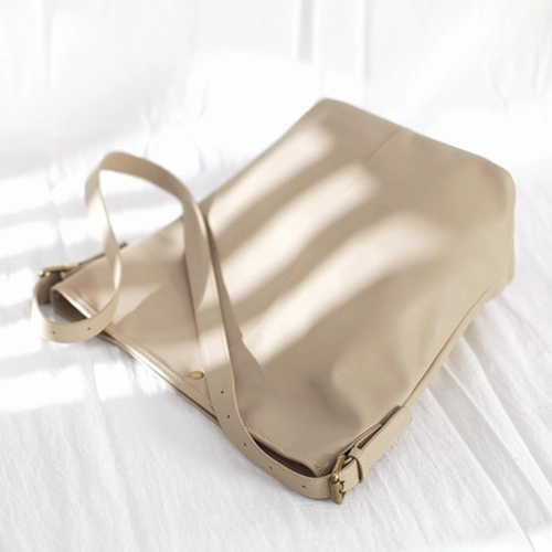 Trendy Organizer Classic Minimalist Vintage Womens WHite Leather Shoulder Tote Bag Soft Leather Tote Bucket Bag Purse for Ladies