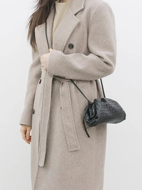 Minimal Form Versatile Style Small Handcrafted Lambskin Leather Weave Cloud Pouch With Pleated Design, Woven Crossbody Clutch Evening Bag