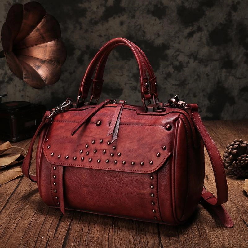 Vintage WOmens Green Leather Handbags Studded Work Bag Vintage Leather Shoulder Purses Light Structure Magnetic Snap