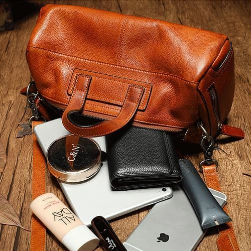 Red Women's Leather Doctor Tool Handbag Doctor Brown Shoulder Purse for Ladies Modern Craft