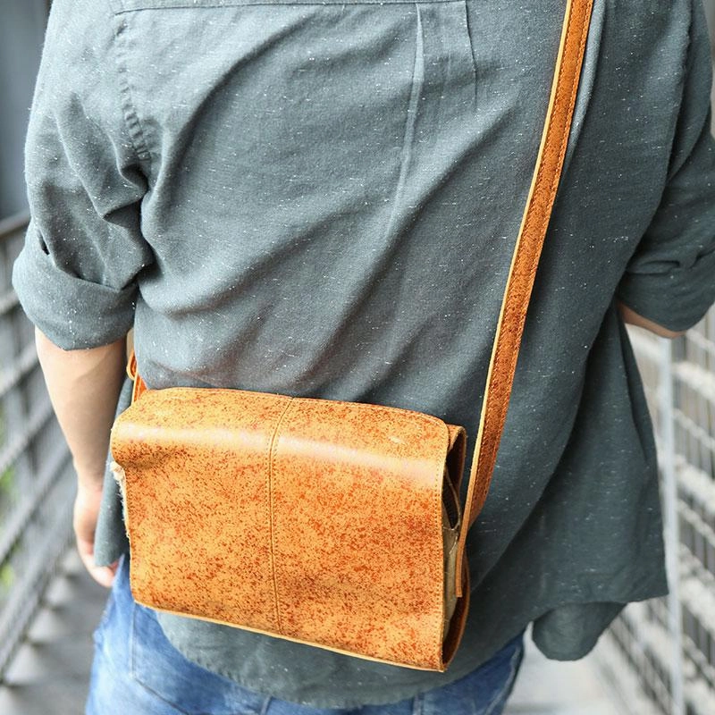 Cool Leather Mens Small Messenger Bag Shoulder Bag for men Everyday Performance Lightweight Comfort