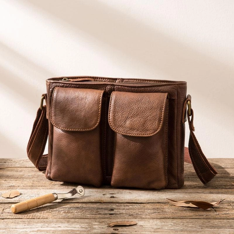 Cool Small Leather Vintage Mens Messenger Bag Shoulder Bags  for Men Easy Storage Everyday Travel
