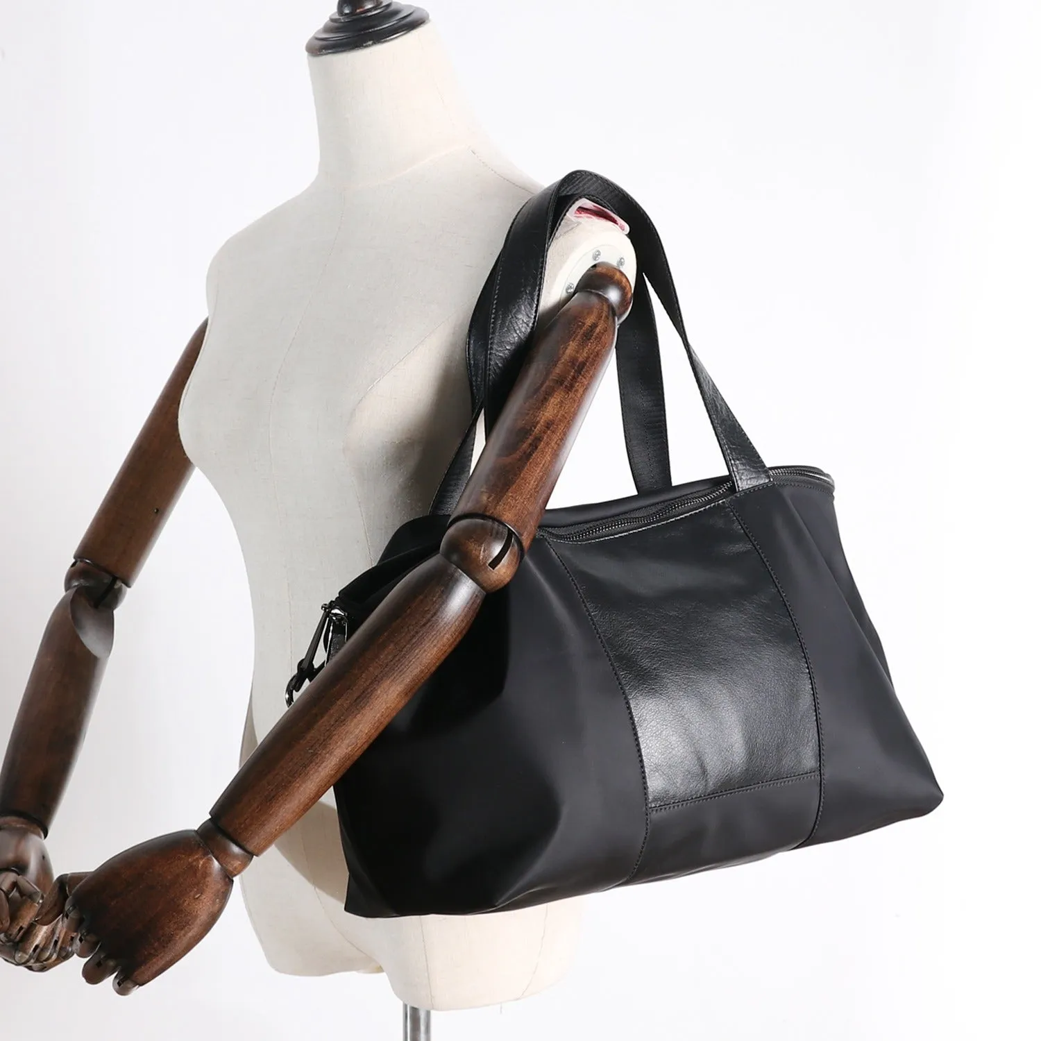 Nylon Leather Gym Handbag Purse Womens Black Nylon Shoulder Bag Nylon Travel Purse for Ladies Casual Lifestyle Soft Pink