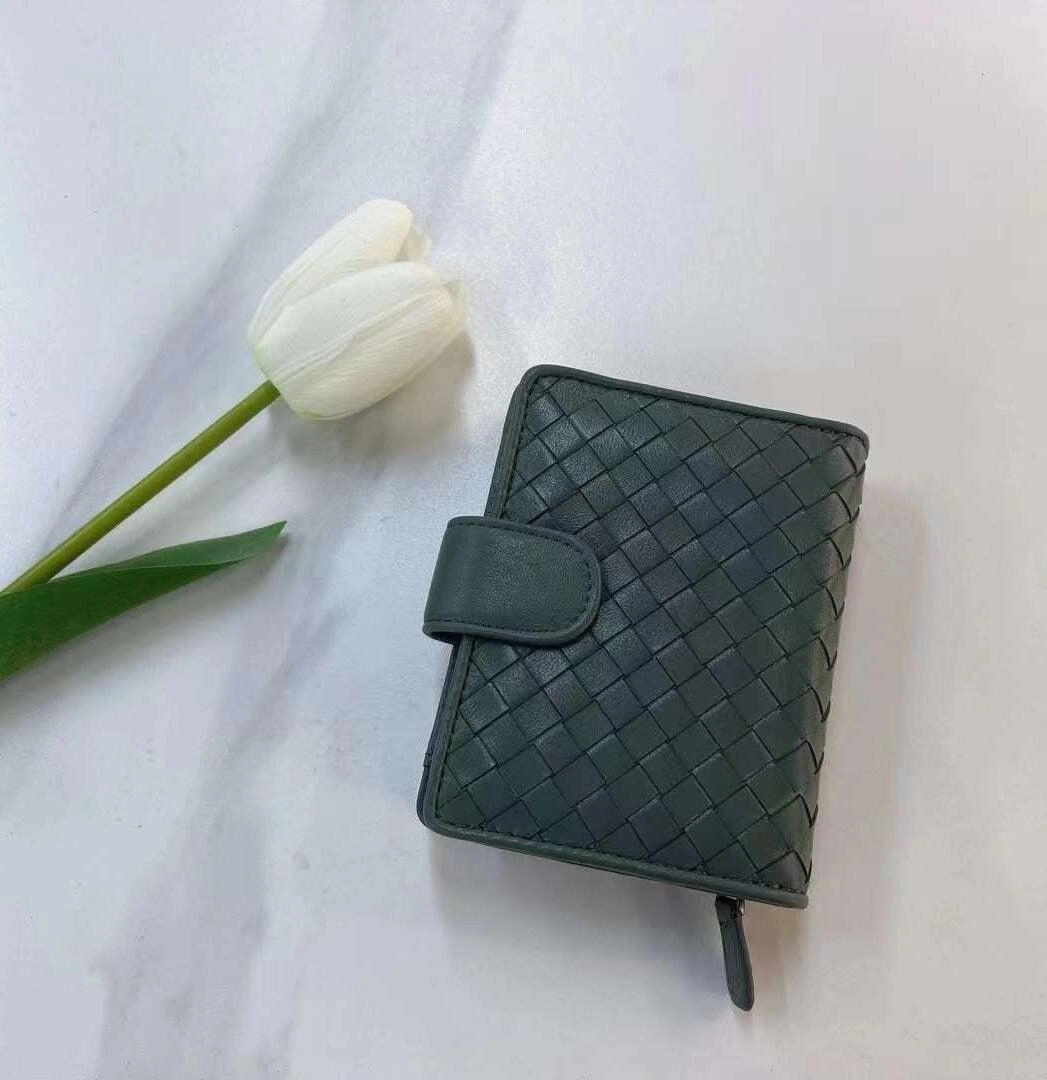 Durable Grip Sleek Accessory Small Lambskin Leather Interwoven Wallet, Women Woven Leather Cards Holder, Handcrafted Trifold Wallet, Designer Wallet, Women Purse