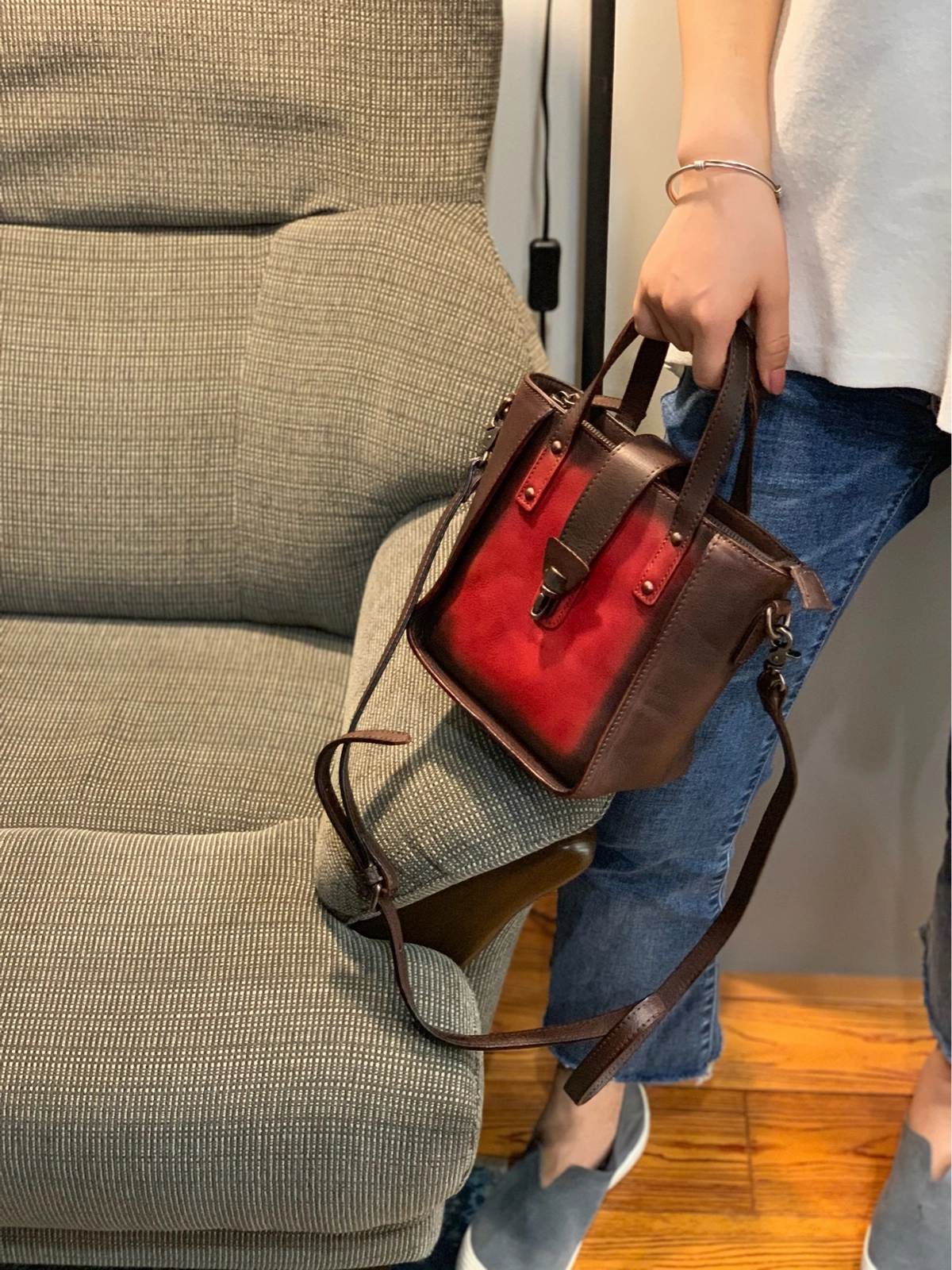 Small Vintage Brown Womens Leather Bucket Handbag Red Leather Bucket Shoulder Purse for Ladies Unisex accessory