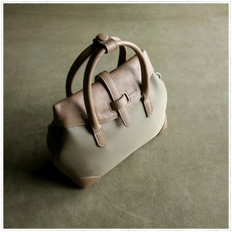 Zipper Pocket Small Womens Khaki NYLON Handbag Purse Cute NYLON Shoulder Bag Crossbody Purse for Ladies