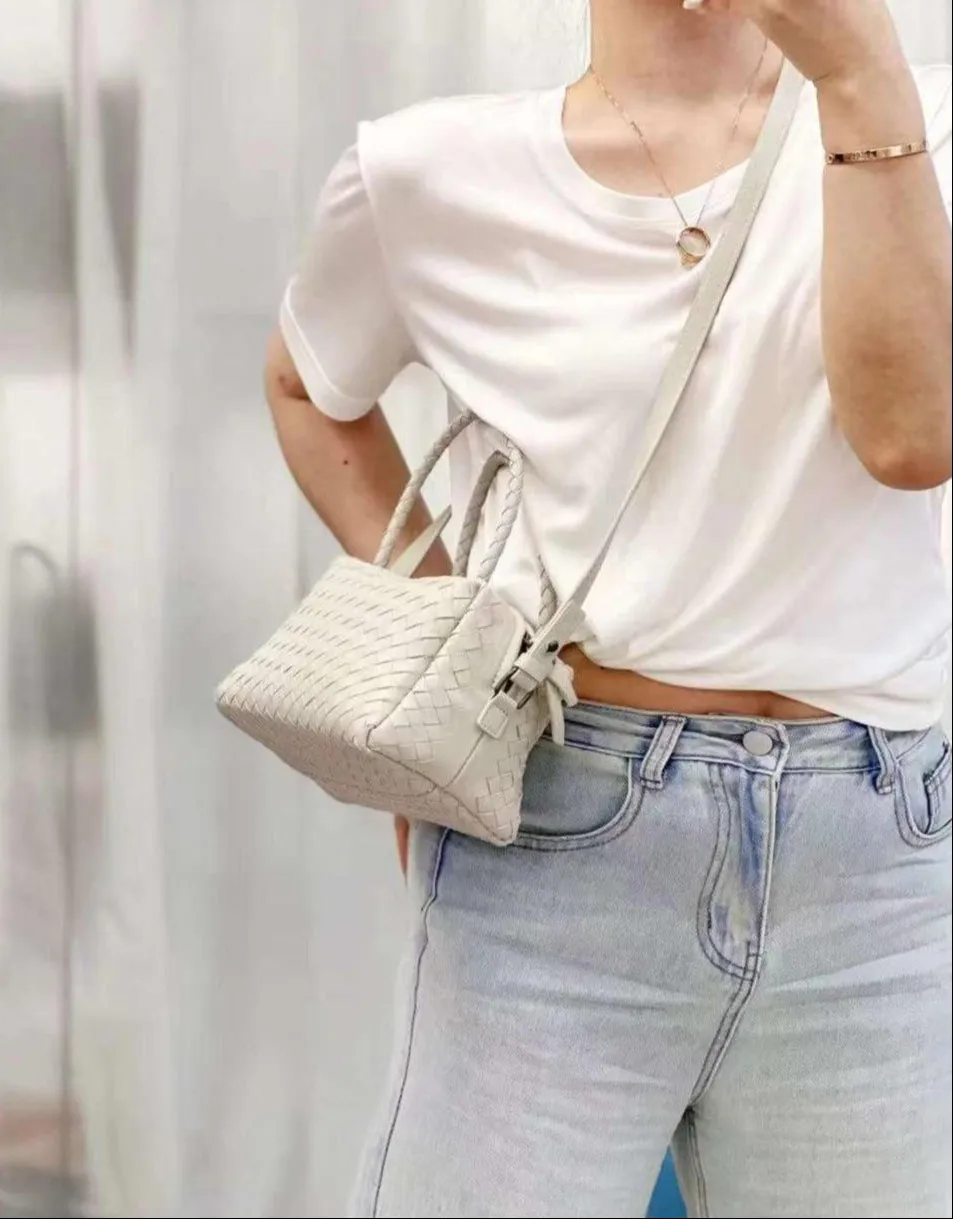 Luxury Women's Lambskin Woven Boston Crossbody Bag | Handcrafted Versatile Shoulder Bag Simple Look zipper closure