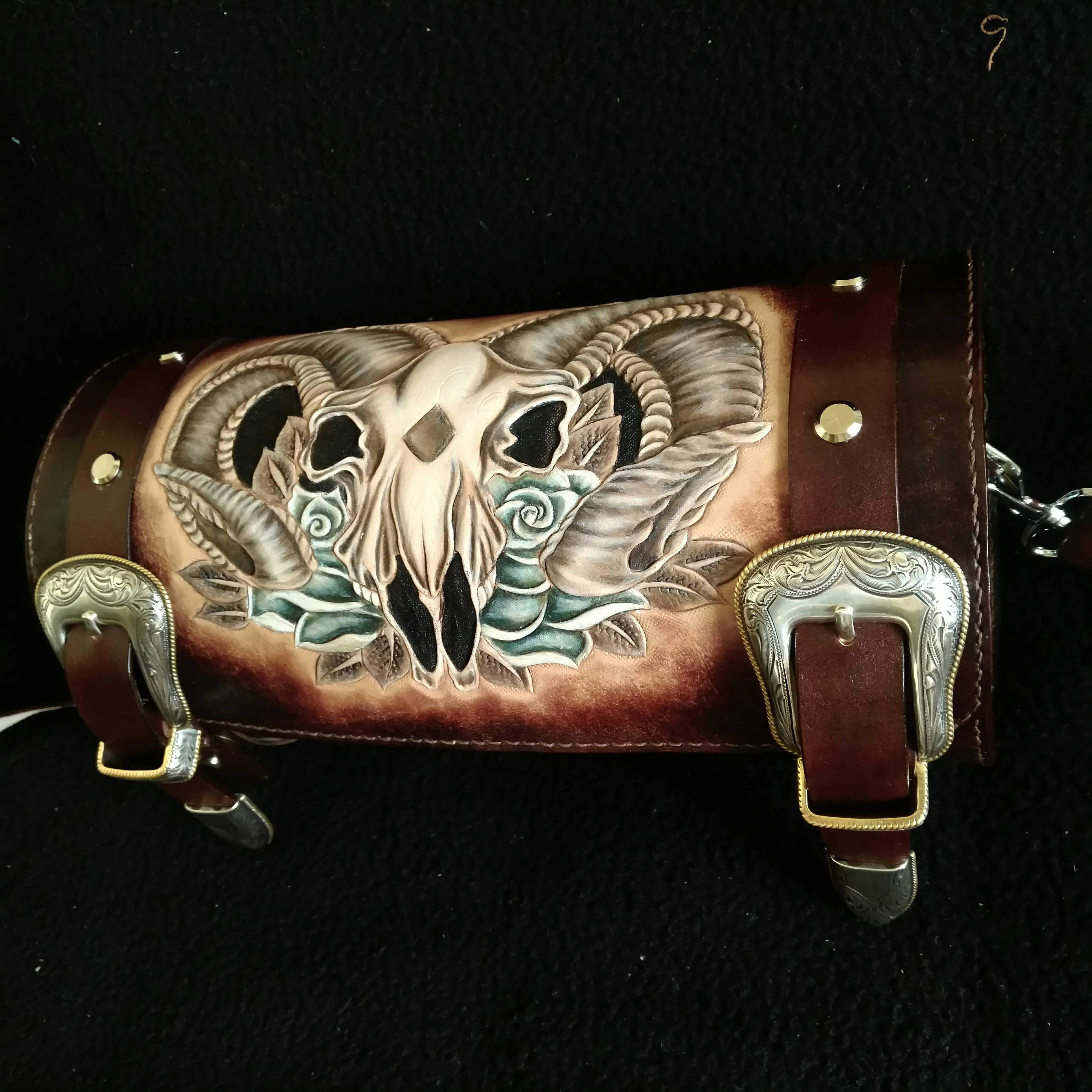 Easy Access Compact Functionality Cool Handmade RAM Skull Tooled Leather Mens Biker Saddle Bag Biker Barrel Side Bag Messenger Bag For Men