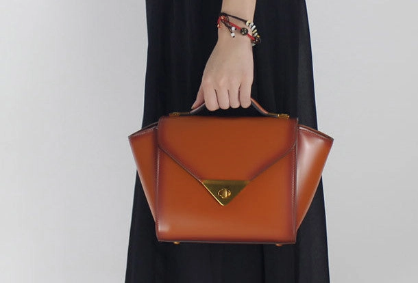 Daily Routine Casual Outfit Handmade Leather handbag shoulder bag winged for women leather crossbody bag