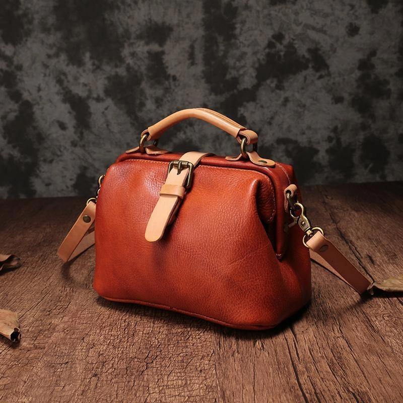 Summer Fashion Brown Leather Women's MIni Doctor Handbag Small Doctors Bag Doctor Style Handbag Purse for Ladies