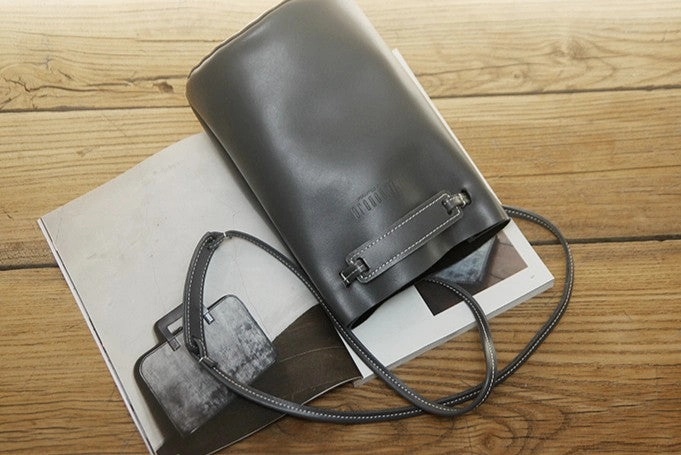 Classic Functional Look Casual office wear Stylish LEATHER WOMEN Bucket SHOULDER BAG Barrel Crossbody Purses FOR WOMEN
