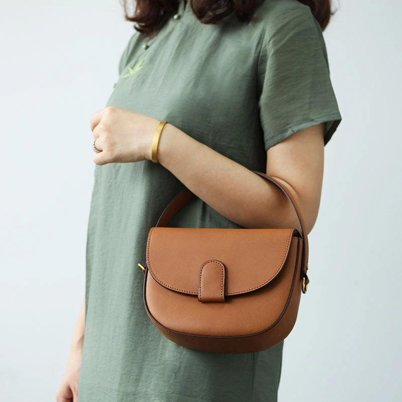 Light Comfort Stylish LEATHER WOMEN Saddle Handbag SHOULDER BAG Crossbody Purse FOR WOMEN