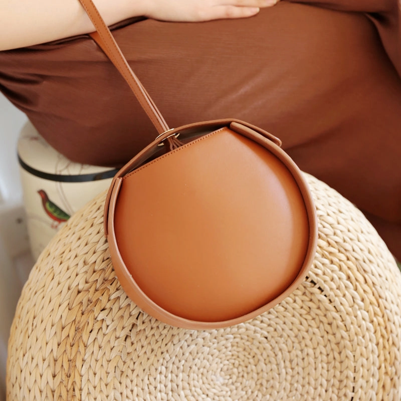 Stylish LEATHER WOMENs Circle Handbags Purse Round SHOULDER Purse for Women Sleek Design Smart Carry