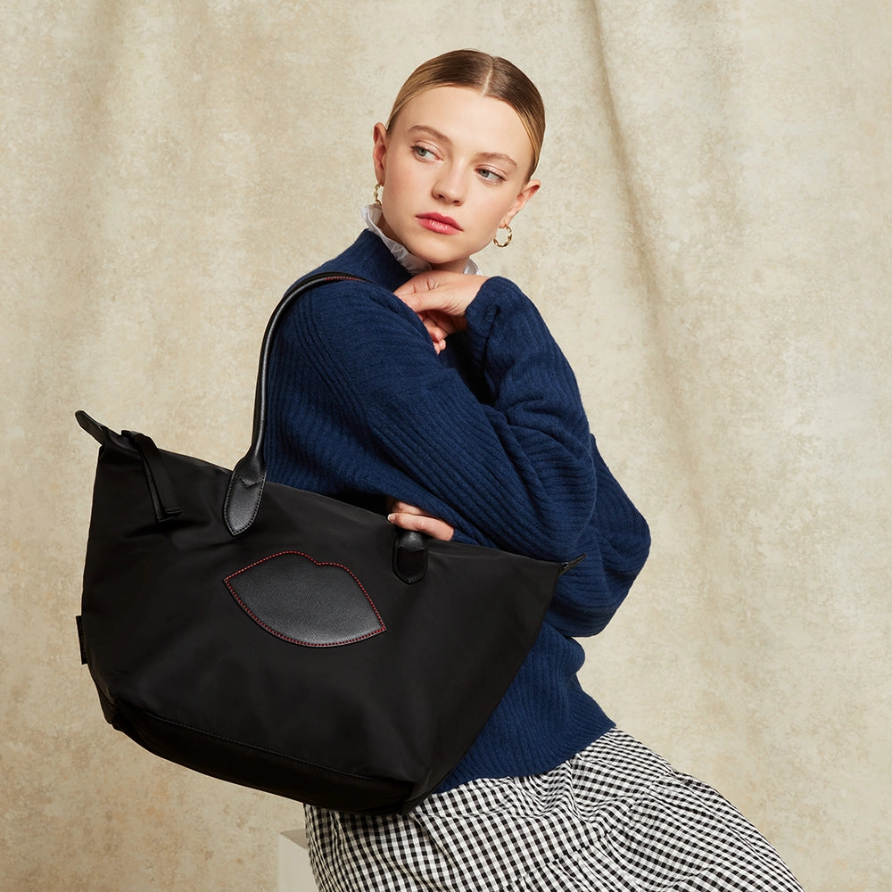 Flexible Design BLACK NYLON OH LU LU LARGE TOTE