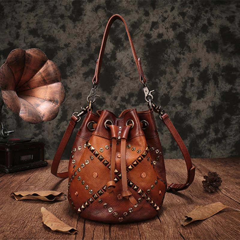 weekend use Tan Leather Womens Bucket Handbag Shoulder Bag Studded Western Brown Leather Shoulder Barrel Bag Purse
