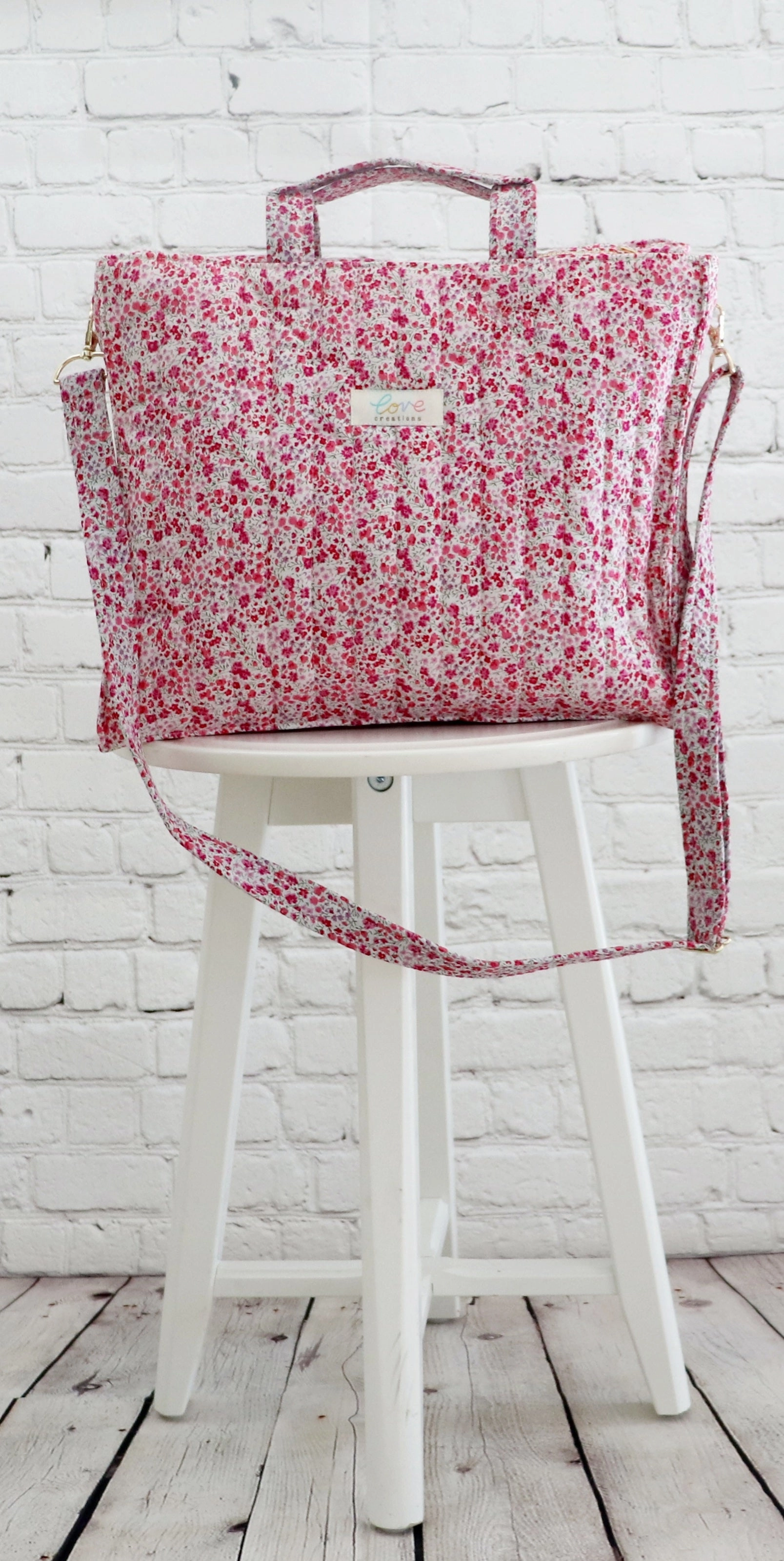 Tote bag Minimal Form Stylish Companion