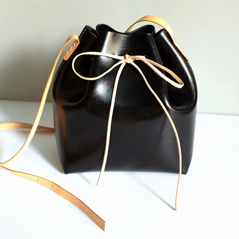 Handmade Leather Small Big Womens Bucket Purse Shoulder Barrel Bag for Women Trendy Fashion Minimal Look