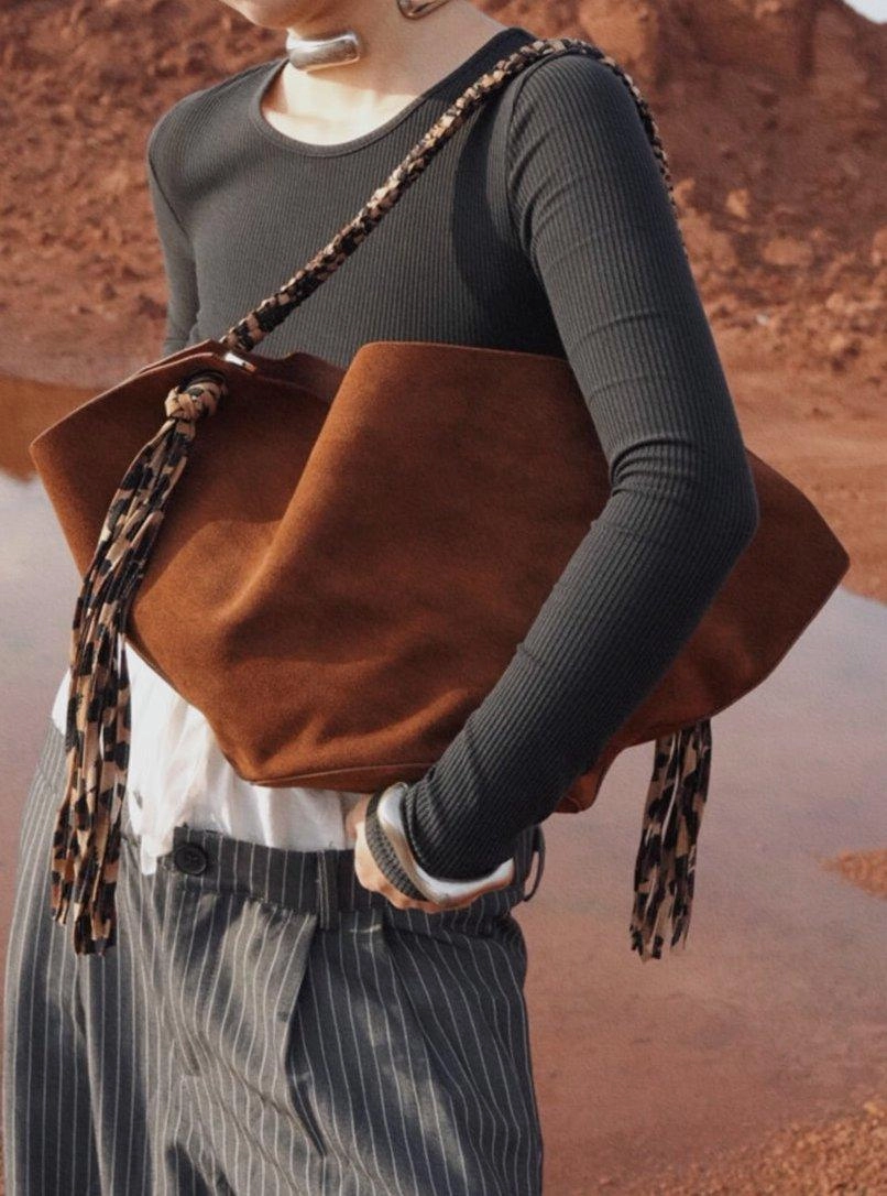 Casual Tote Style Unique Design Genuine Leather Large Tote Bucket Bag for Women | Suede Leather Autumn Tassel Bucket Bag