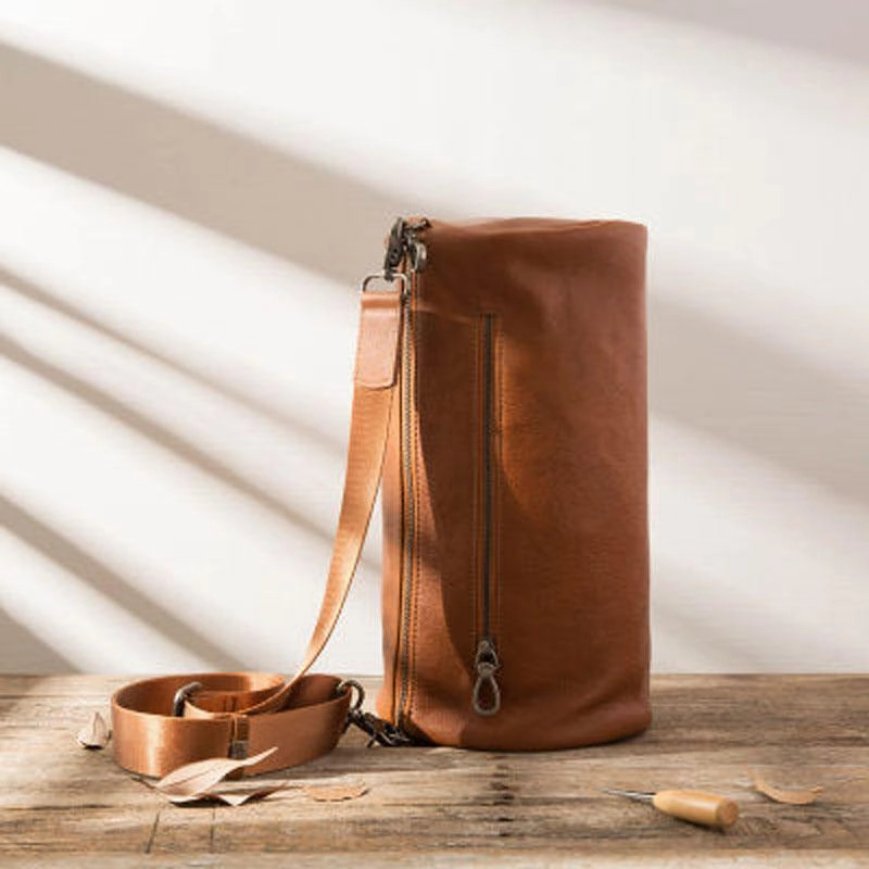 Cool Leather Mens Barrel Shoulder Bags Messenger Bags for Men Casual Utility Urban Mobility