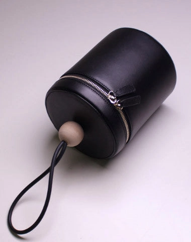 Light Urban Carry Workday Essential Genuine leather round bucket clutch handbag black clutch purse clutch zip wallet women