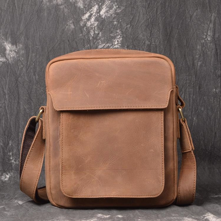Vintage Leather Men's Small Side Bag Table Bag Small Messenger Bag For Men Stylish Gear