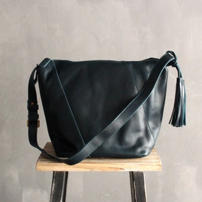 Comfortable Handle Vintage LEATHER WOMEN Bucket Bag SHOULDER BAG Purse with Tassel FOR WOMEN