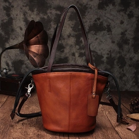 Vintage Womens Brown Leather Bucket Purse Bucket Handbags Shoulder Barrel Bag Crossbody Purse for Ladies Luxury Design Sleek Accessory