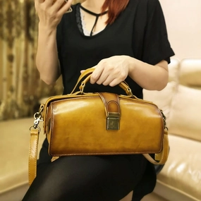Durable Design Spacious overnight bag Vintage Womens Brown Leather Doctor Handbag Purses Vintage Handmade Doctor Crossbody Purse for Women