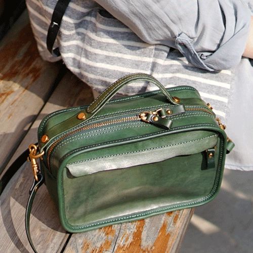 Vintage Womens Leather Tan Small Handbag Square Crossbody Purse Green Leather Satchel Shoulder Bag Casual accessory Crossbody Option