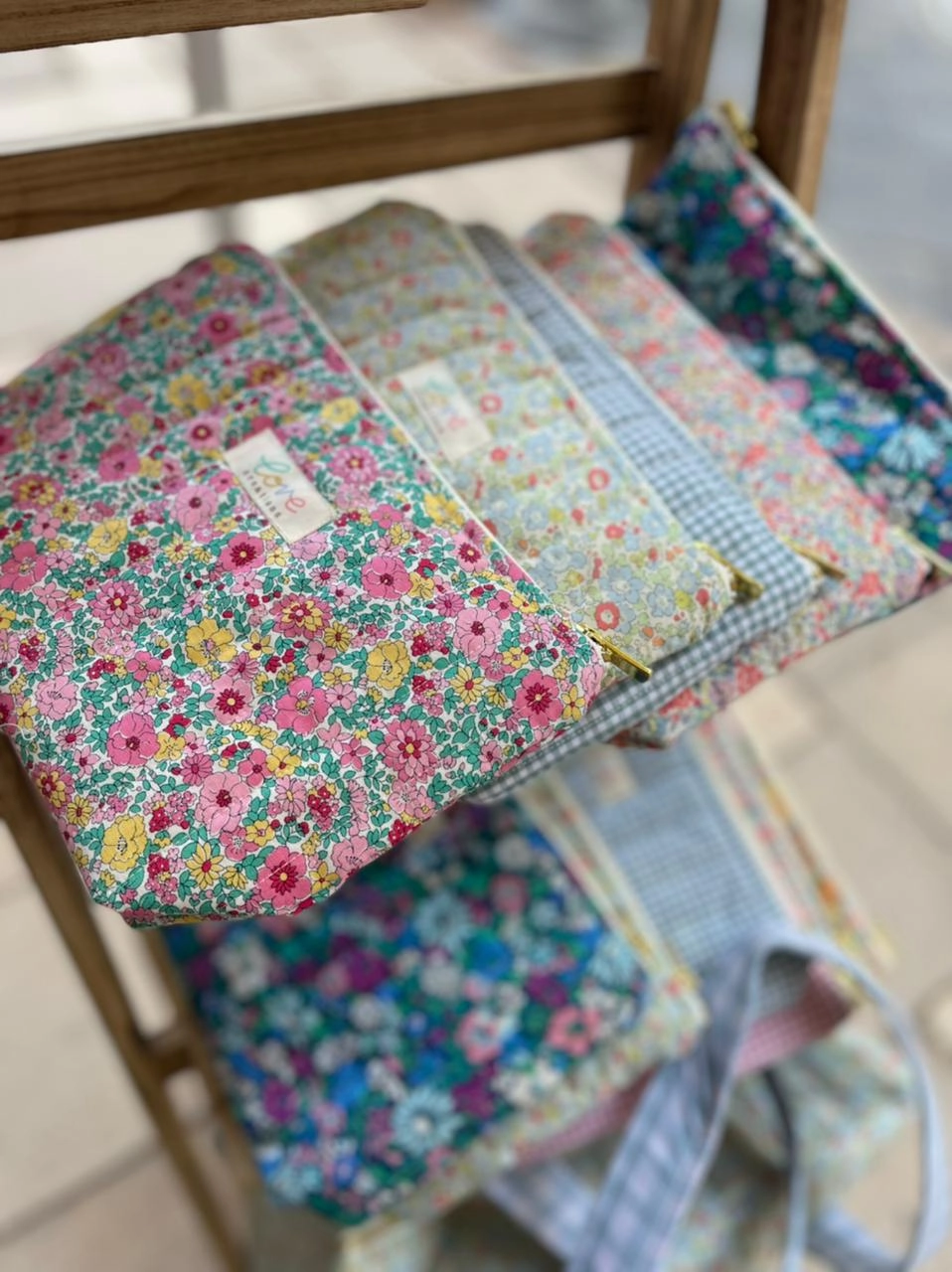 Outdoor Comfort Washbags Elegant Touch