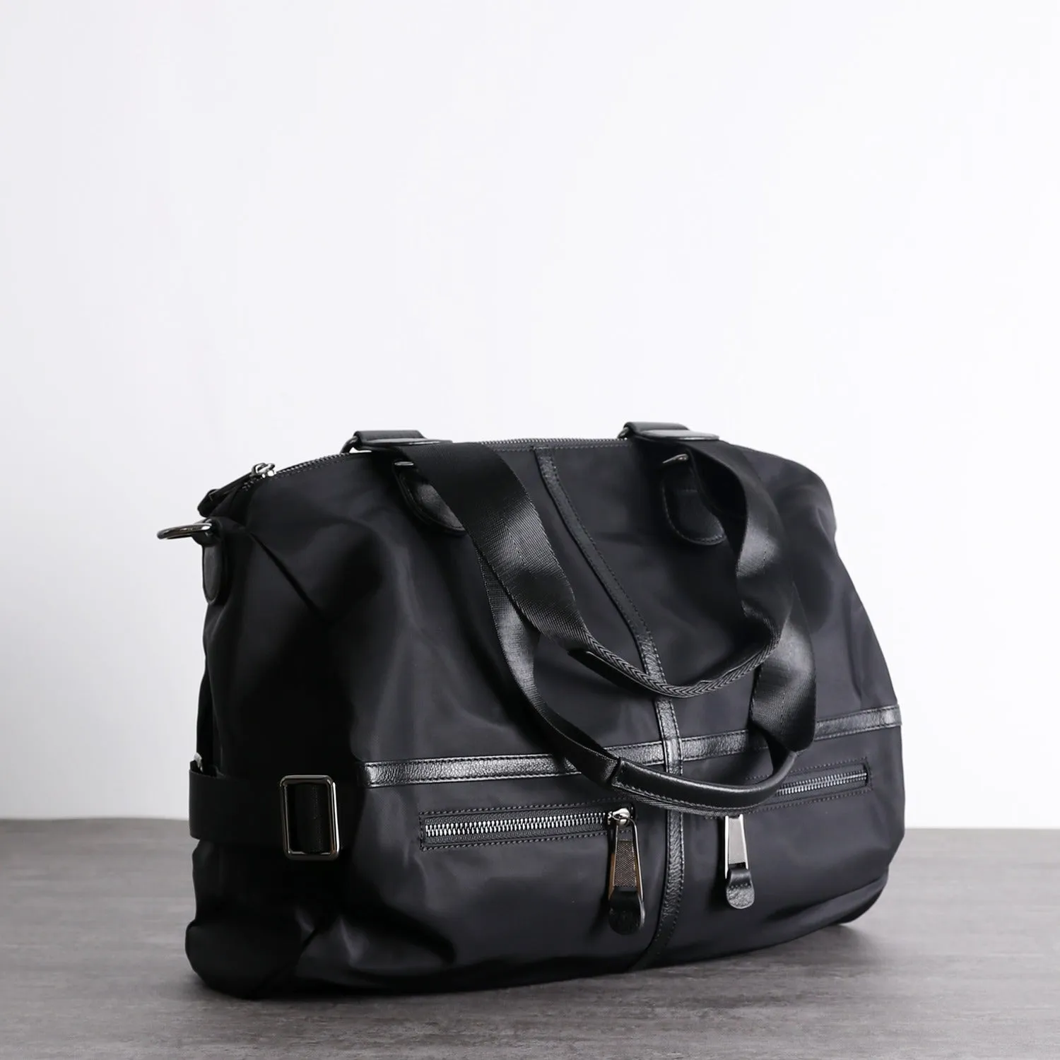 Womens Nylon Leather Travel Shoulder Handbags Womens Black Nylon Gym Purse Nylon Work Handbag Purse for Ladies Contemporary Feel