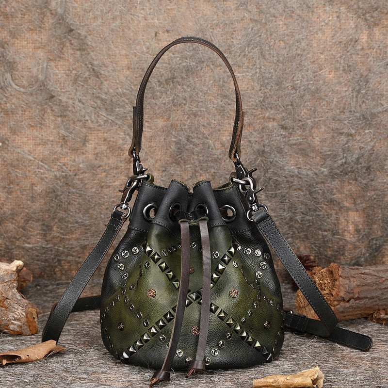 Compact Engineering Soft Material Womens Brown Leather Barrel Handbag Purse Vintage Rivet Round Shoulder Bag Bucket Crossbody Handbag for Women